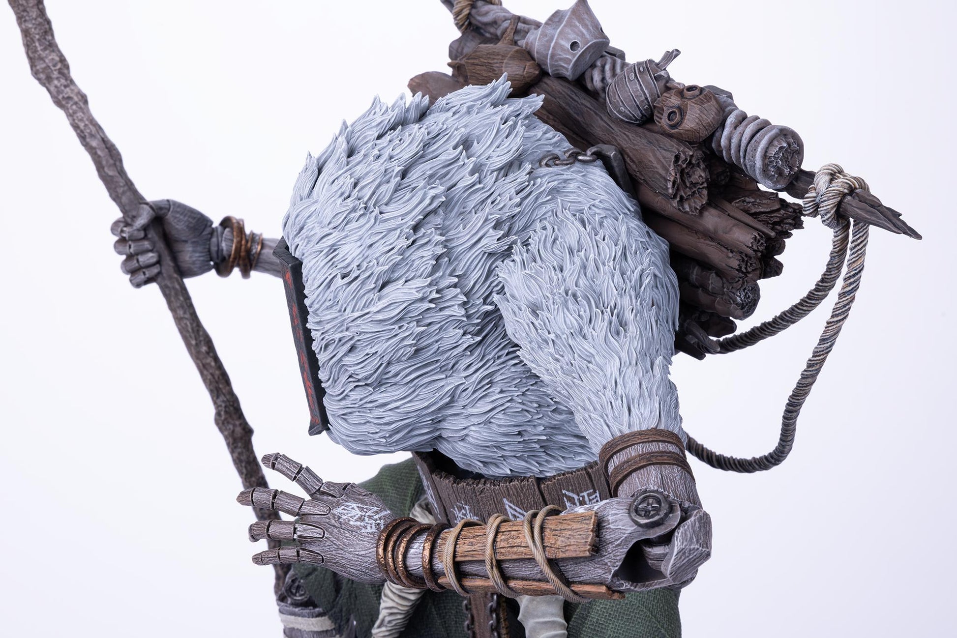 Clair Obscur: Expedition 33 - Monoco 1-6 Scale - Statue