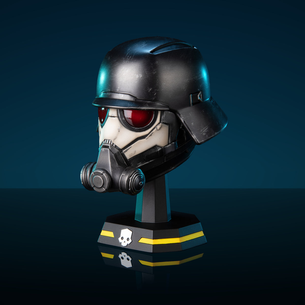 Helldivers 2 - Field Chemist Helmet 1-4 Scale - Replica