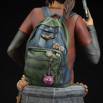 The Last of Us - Ellie With Handgun Bust - Statue